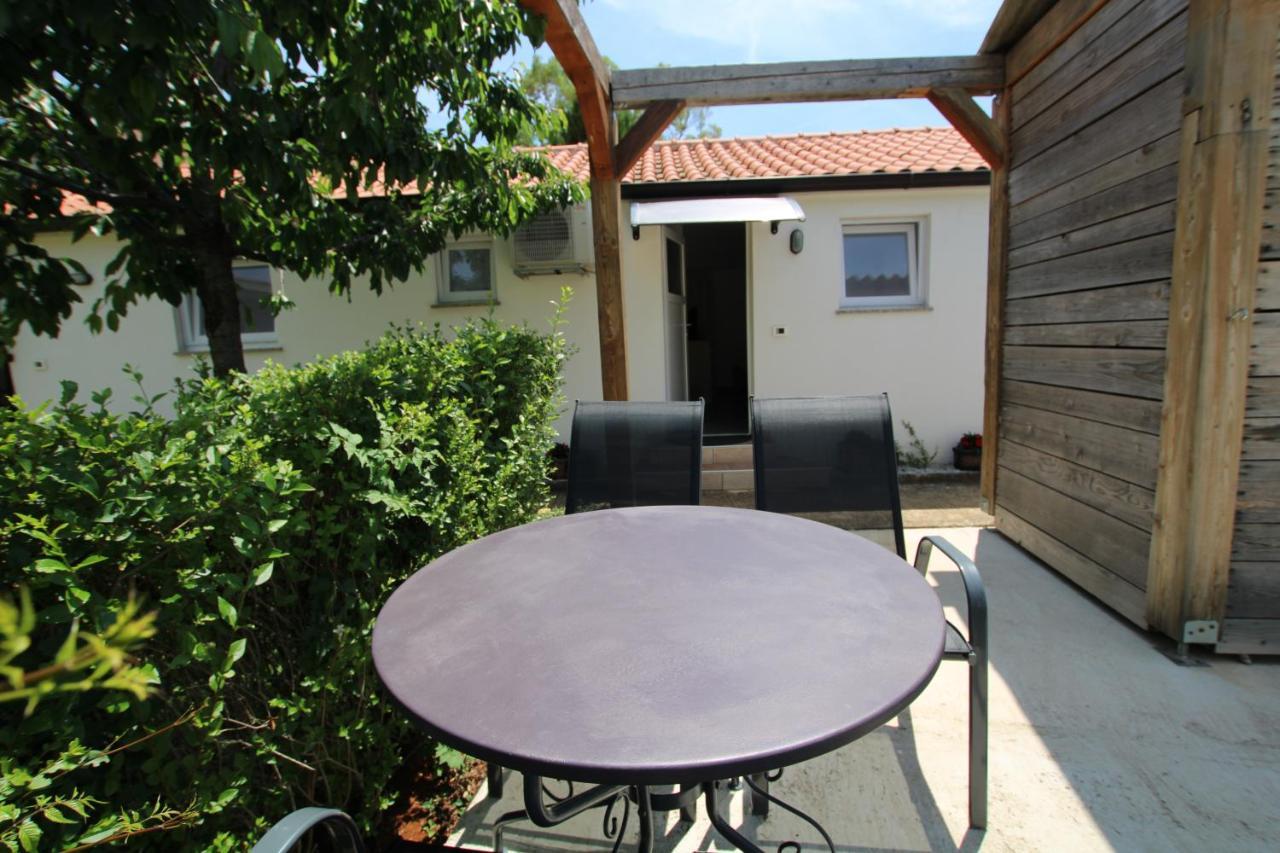 Apartments Green Garden Labinci Екстериор снимка