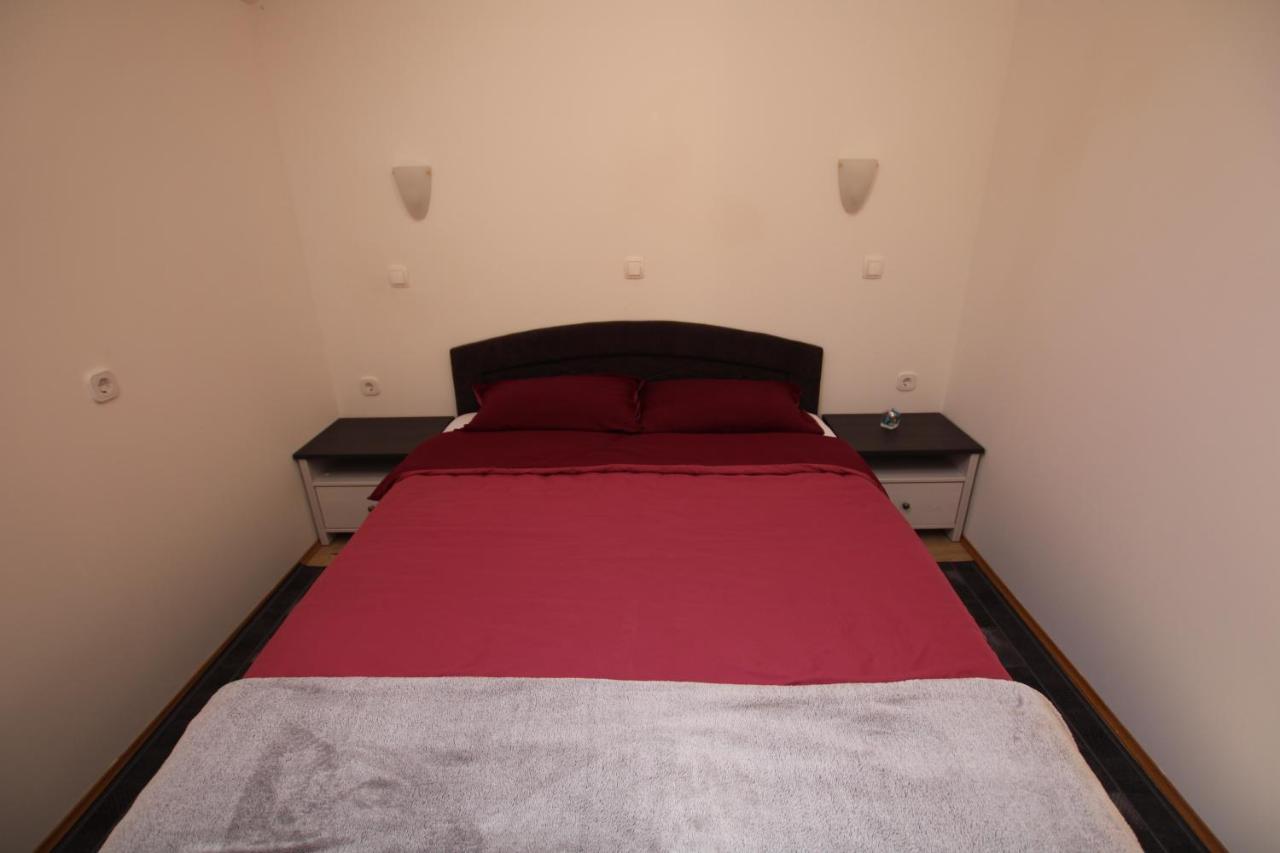Apartments Green Garden Labinci Стая снимка