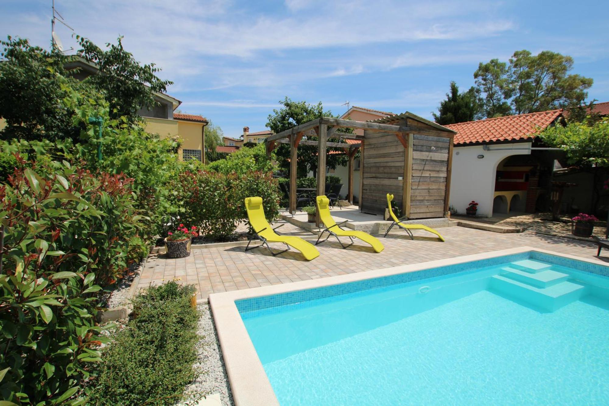 Apartments Green Garden Labinci Екстериор снимка