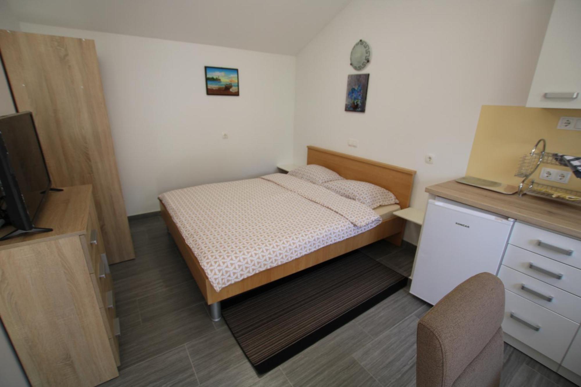 Apartments Green Garden Labinci Стая снимка