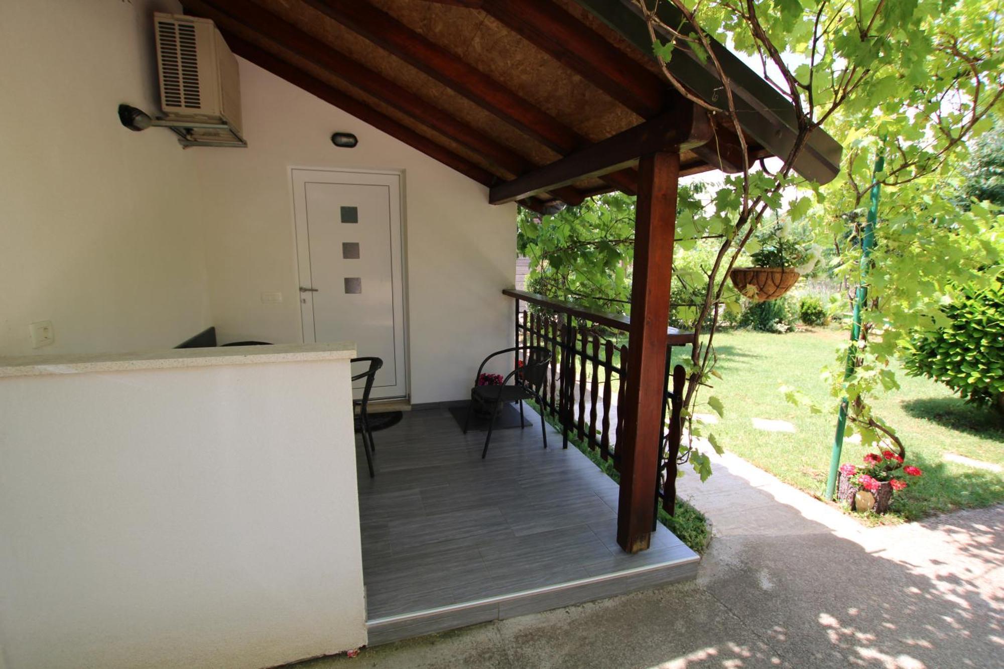 Apartments Green Garden Labinci Стая снимка